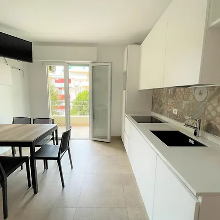 Apartman Albatros - *